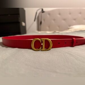 Red Faux Leather Women’s Belt with Gold Buckle—NEW WITHOUT TAGS